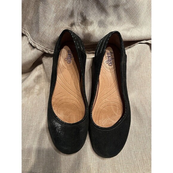 New Indigo By Clarks Black Soft Snakeskin leather Flats size 7 corpcore office - Picture 7 of 7